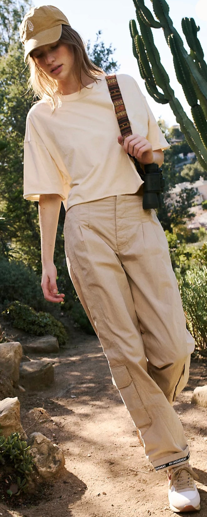 Pantalón Free People Mesmerize Me beige talla S