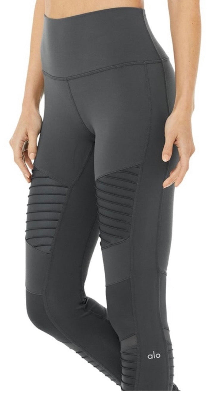SET ALO YOGA