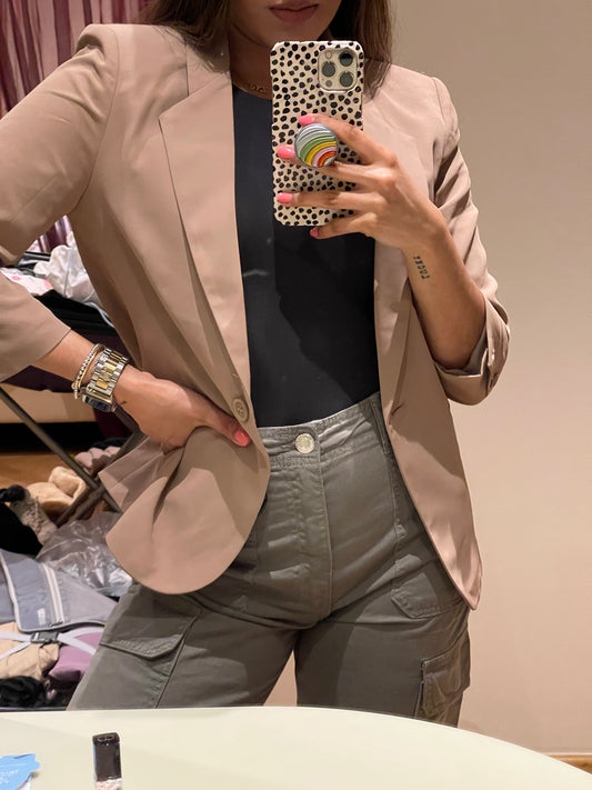 Blazer beige mujer elegante fit estructurado – Doze colección Origen