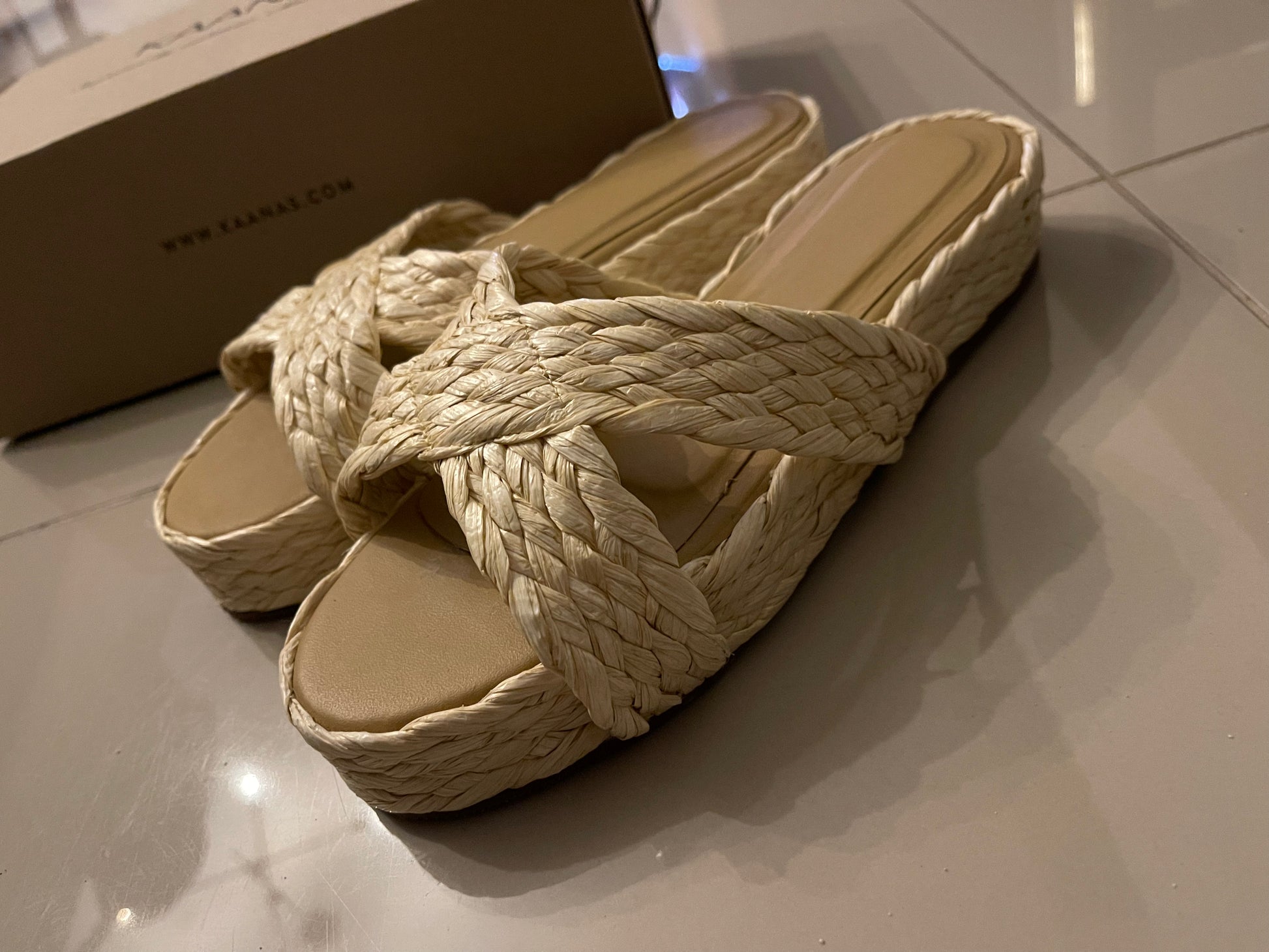 Sandalias KAANAS color natural talla 7